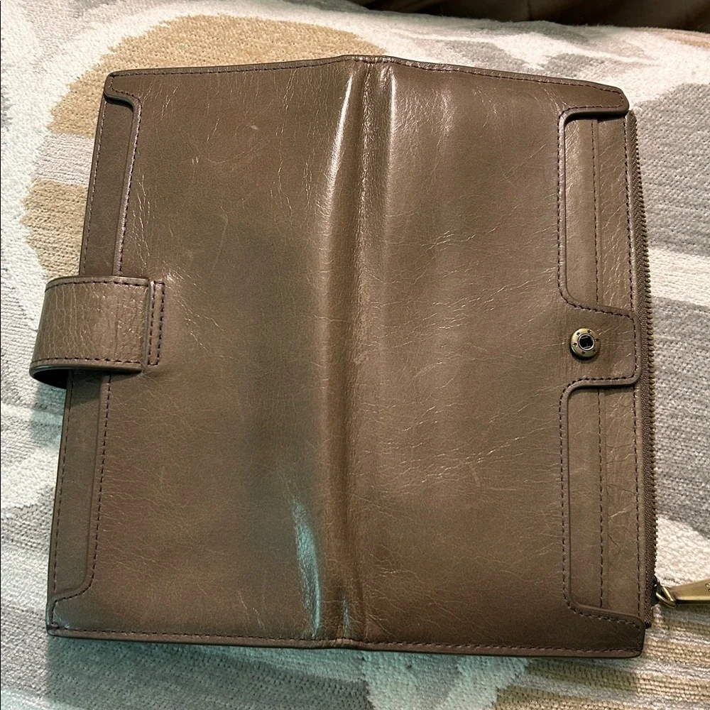 Hobo Dunn Continental wallet - Picture 4 of 9